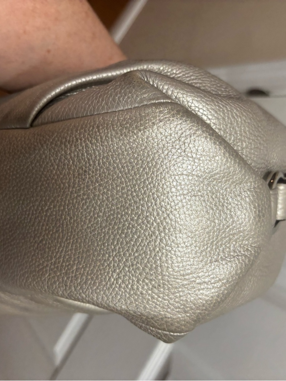 Coach C1120-F15064 24CM Convertible
Metallic Silver Pebbled Leather Hobo in GUC - Picture 10 of 16